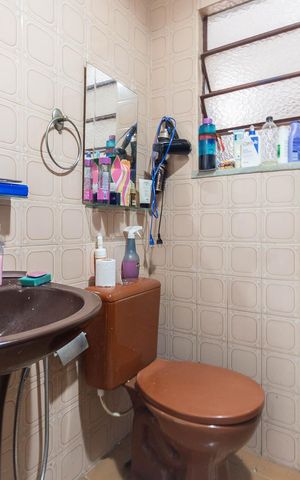Casa à venda com 400m², 3 quartos e 2 vagasBanheiro 2