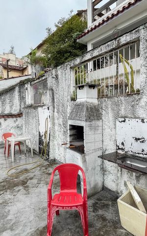 Casa à venda com 400m², 3 quartos e 2 vagasVaranda