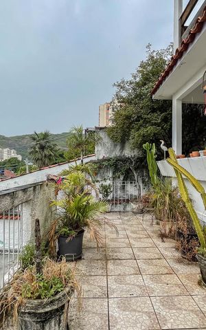 Casa à venda com 400m², 3 quartos e 2 vagasVaranda da Sala
