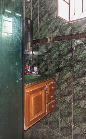 Casa à venda com 400m², 3 quartos e 2 vagasBanheiro 1