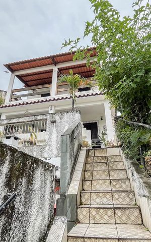 Casa à venda com 400m², 3 quartos e 2 vagasFachada