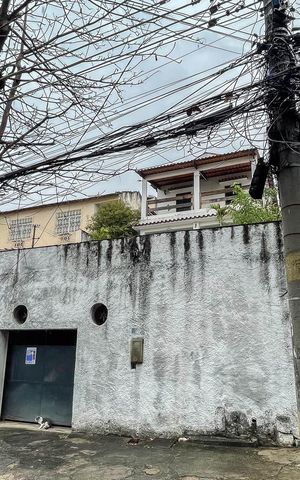 Casa à venda com 400m², 3 quartos e 2 vagasFachada