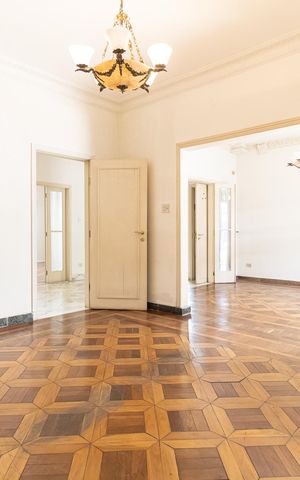Casa à venda com 340m², 4 quartos e 4 vagas Casa à venda com 340m², 4 quartos e 4 vagasSala 3