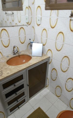 Casa para alugar com 177m², 3 quartos e 4 vagasBanheiro 2