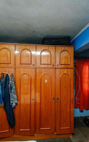 Casa à venda com 132m², 4 quartos e 2 vagas Casa à venda com 132m², 4 quartos e 2 vagasSuíte