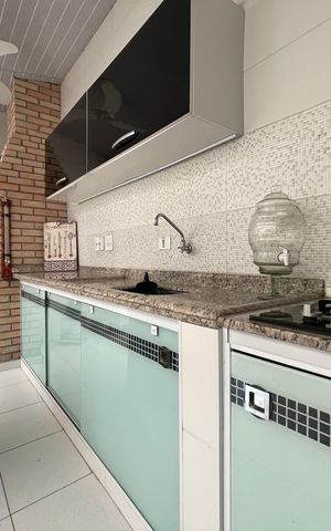 Casa à venda com 170m², 4 quartos e 4 vagas Casa à venda com 170m², 4 quartos e 4 vagasChurrasqueira