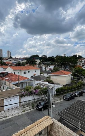 Casa à venda com 170m², 4 quartos e 4 vagas Casa à venda com 170m², 4 quartos e 4 vagasVista