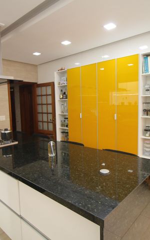 Casa à venda com 360m², 3 quartos e 5 vagasCozinha - Armários