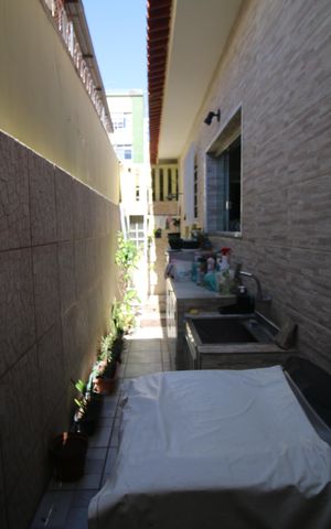 Casa à venda com 360m², 3 quartos e 5 vagasÁrea de Serviço