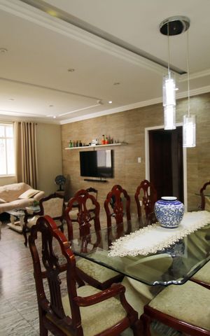 Casa à venda com 360m², 3 quartos e 5 vagasSala