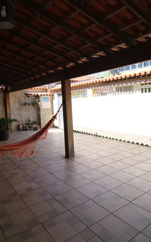 Casa à venda com 360m², 3 quartos e 5 vagasVaranda - Garagem