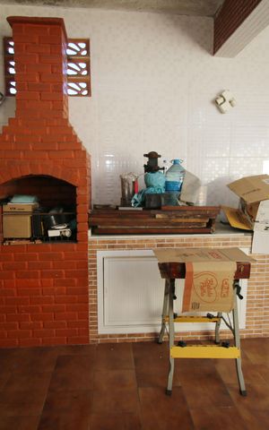 Casa à venda com 360m², 3 quartos e 5 vagasÁrea gourmet Churrasqueira