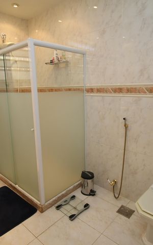 Casa à venda com 360m², 3 quartos e 5 vagasBanheiro da Suíte