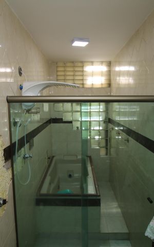 Casa à venda com 360m², 3 quartos e 5 vagasBanheiro da Suíte
