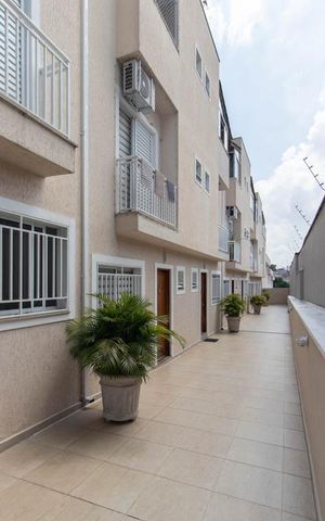 Casa de condomínio à venda com 100m², 2 quartos e 1 vaga Casa de condomínio à venda com 100m², 2 quartos e 1 vagaEntrada