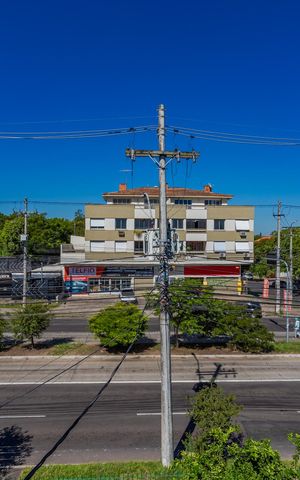 Apartamento à venda com 82m², 3 quartos e 1 vaga Apartamento à venda com 82m², 3 quartos e 1 vagaSala