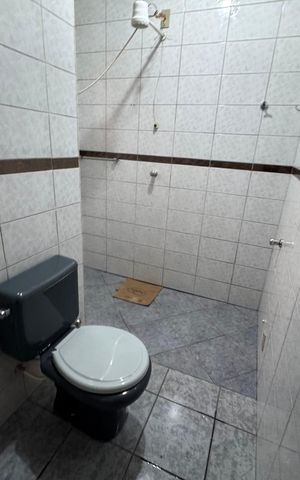 Casa para alugar com 135m², 3 quartos e 2 vagas Casa para alugar com 135m², 3 quartos e 2 vagasBanheiro Social