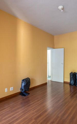 Apartamento à venda com 97m², 3 quartos e 1 vaga Apartamento à venda com 97m², 3 quartos e 1 vagaSala