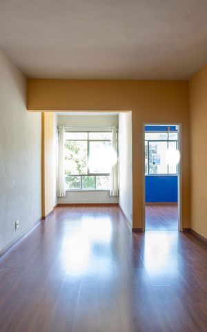 Apartamento à venda com 97m², 3 quartos e 1 vaga Apartamento à venda com 97m², 3 quartos e 1 vagaSala