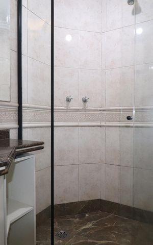 Apartamento à venda com 224m², 4 quartos e 3 vagasBanheiro Quarto 1 suíte
