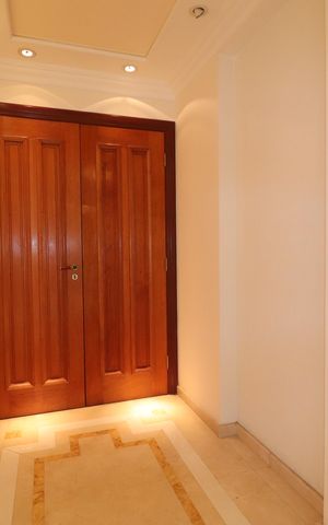 Apartamento à venda com 224m², 4 quartos e 3 vagasHall de entrada