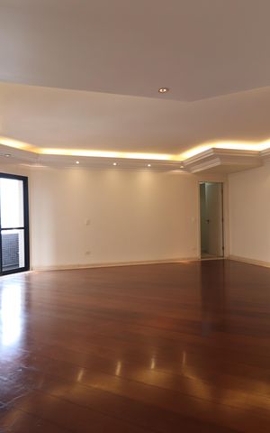 Apartamento à venda com 224m², 4 quartos e 3 vagasSala