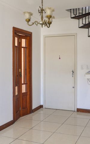 Apartamento à venda com 76m², 2 quartos e 1 vaga Apartamento à venda com 76m², 2 quartos e 1 vagaSala