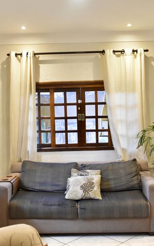 Casa para alugar com 140m², 4 quartos e 2 vagas Casa para alugar com 140m², 4 quartos e 2 vagasSala 1