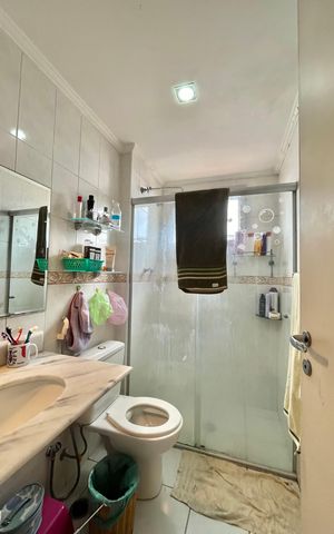 Apartamento à venda com 95m², 3 quartos e 2 vagas Apartamento à venda com 95m², 3 quartos e 2 vagasBanheiro da Suíte