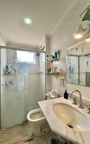 Apartamento à venda com 95m², 3 quartos e 2 vagas Apartamento à venda com 95m², 3 quartos e 2 vagasBanheiro Corredor