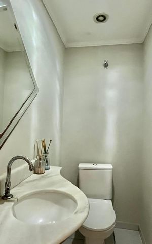 Apartamento à venda com 95m², 3 quartos e 2 vagas Apartamento à venda com 95m², 3 quartos e 2 vagasLavabo