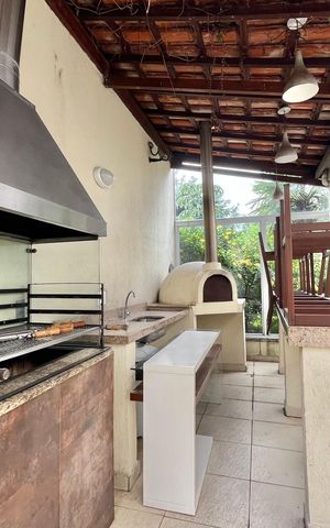 Apartamento à venda com 95m², 3 quartos e 2 vagas Apartamento à venda com 95m², 3 quartos e 2 vagasÁrea comum - Churrasqueira