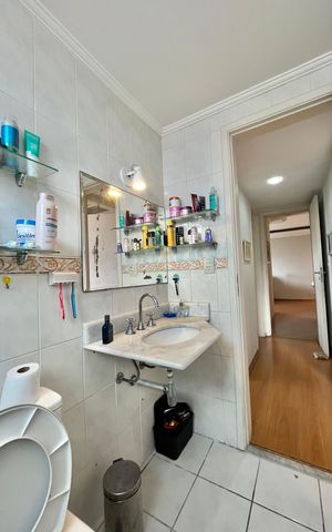 Apartamento à venda com 95m², 3 quartos e 2 vagas Apartamento à venda com 95m², 3 quartos e 2 vagasBanheiro Corredor