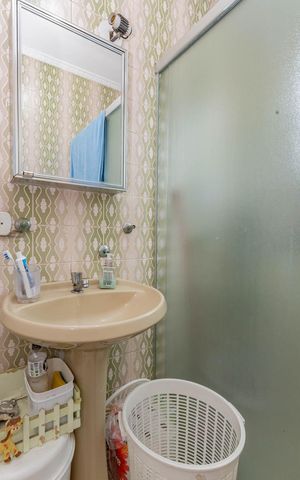 Casa à venda com 200m², 3 quartos e 2 vagasBanheiro Social