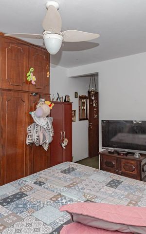 Casa à venda com 200m², 3 quartos e 2 vagasQuarto 3