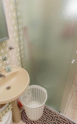 Casa à venda com 200m², 3 quartos e 2 vagasBanheiro Social