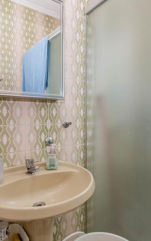 Casa à venda com 200m², 3 quartos e 2 vagasBanheiro Social