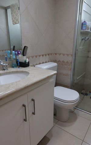 Apartamento à venda com 107m², 3 quartos e 2 vagasBanheiro da Suíte