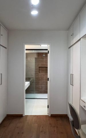 Apartamento para alugar com 58m², 1 quarto e 1 vaga Apartamento para alugar com 58m², 1 quarto e 1 vagaCloset da suíte