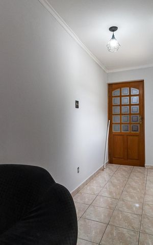 Casa à venda com 130m², 3 quartos e 3 vagas Casa à venda com 130m², 3 quartos e 3 vagasQuarto 3