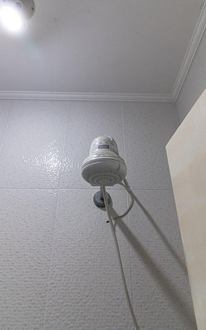 Casa à venda com 130m², 3 quartos e 3 vagas Casa à venda com 130m², 3 quartos e 3 vagasBanheiro 2