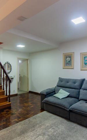 Casa para alugar com 217m², 3 quartos e 2 vagas Casa para alugar com 217m², 3 quartos e 2 vagasSala
