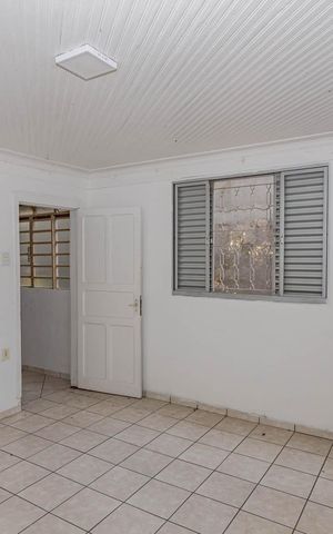 Casa à venda com 186m², 5 quartos e 4 vagasCAsa 2
