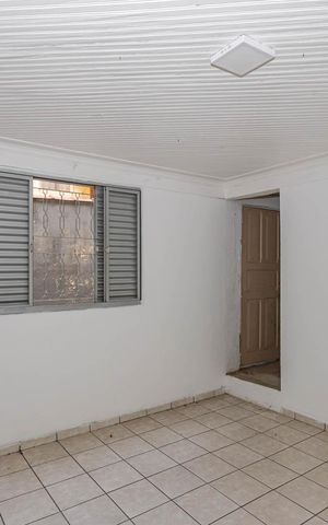 Casa à venda com 186m², 5 quartos e 4 vagasCAsa 2