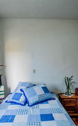 Casa à venda com 264m², 3 quartos e 5 vagas Casa à venda com 264m², 3 quartos e 5 vagasQuarto 2