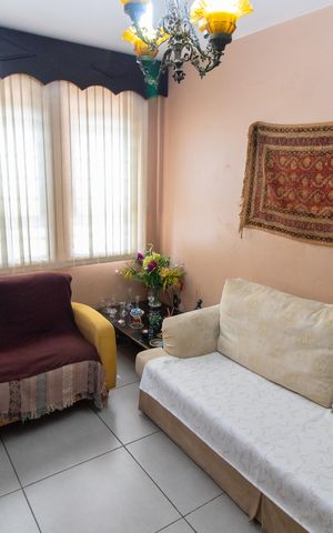 Casa à venda com 278m², 4 quartos e 4 vagas Casa à venda com 278m², 4 quartos e 4 vagasSala de TV 2