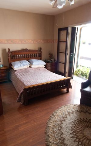 Casa à venda com 278m², 4 quartos e 4 vagas Casa à venda com 278m², 4 quartos e 4 vagasSuíte