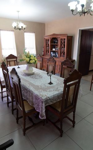 Casa à venda com 278m², 4 quartos e 4 vagas Casa à venda com 278m², 4 quartos e 4 vagasCopa