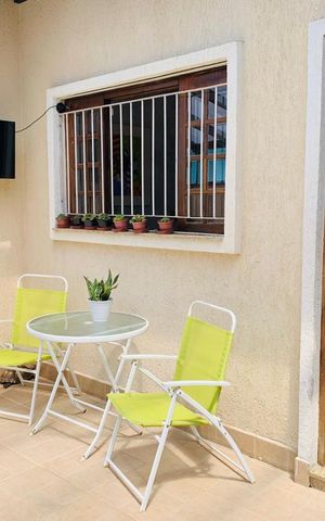 Casa à venda com 158m², 3 quartos e 2 vagas Casa à venda com 158m², 3 quartos e 2 vagasÁrea Externa