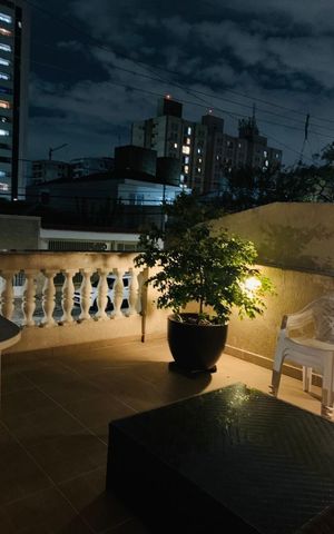 Casa à venda com 158m², 3 quartos e 2 vagas Casa à venda com 158m², 3 quartos e 2 vagasTerraço
